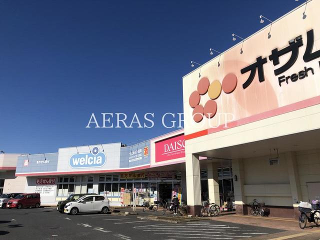 ショッピングセンター　ラーレ八王子諏訪（ショッピングセンター）まで799m