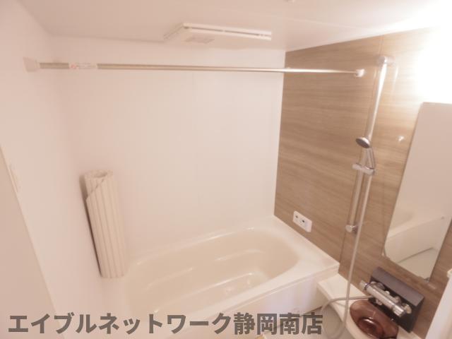 バス・シャワールーム　お風呂です