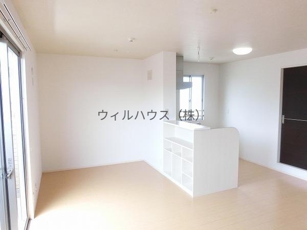 居室・リビング　人気のカウンターキッチン！