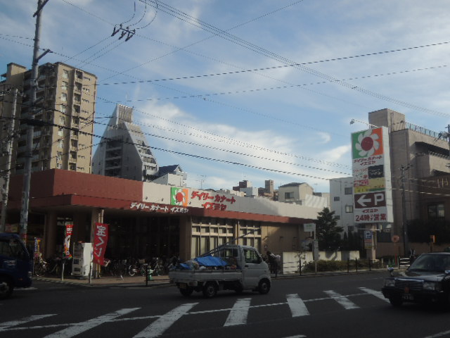 スーパー　デイリーカナートイズミヤ玉造店（スーパー）まで667m