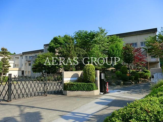 中学校　八王子市立中山中学校（中学校）まで1036m