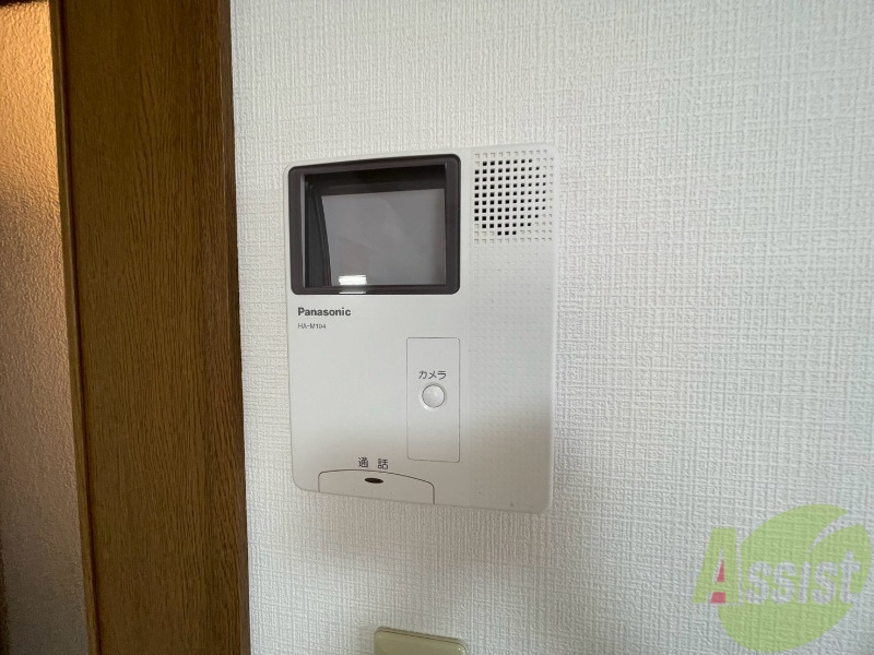セキュリティ　ＴＶモニター付インターホンです。来客者の顔が見えるので安心！