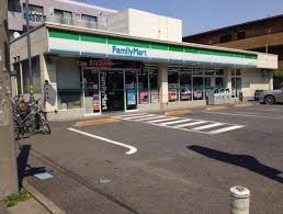 コンビニ　ファミリーマート 三園二丁目店（コンビニ）まで639m