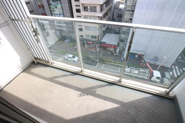 バルコニー　☆洗濯物を楽々干せる、広々バルコニー☆