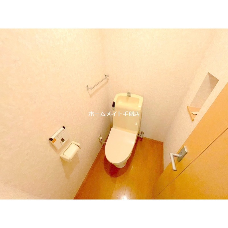 トイレ　ウォシュレット付きで快適な環境です♪