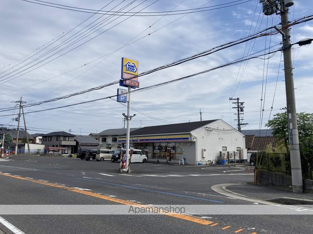 コンビニ　ミニストップ（コンビニ）まで374m