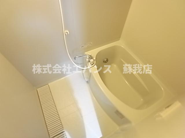 バス・シャワールーム　ゆったり過ごせるお風呂です