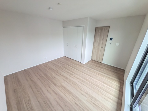 居室・リビング　開放感のあるゆったりとしたお部屋です♪