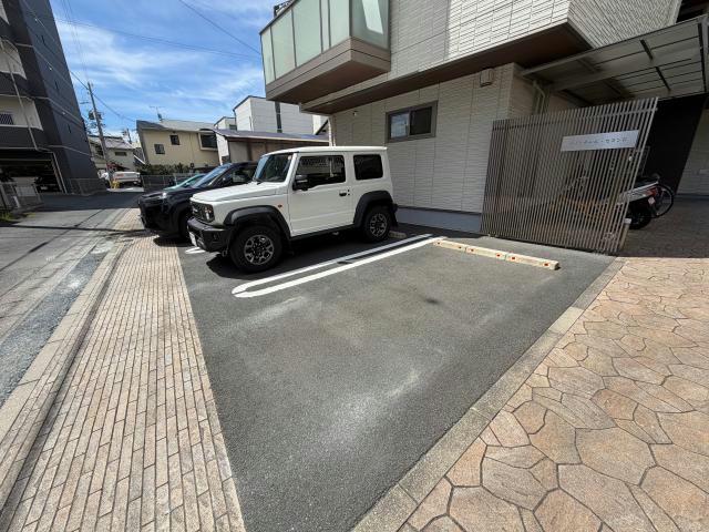 駐車場　駐車場