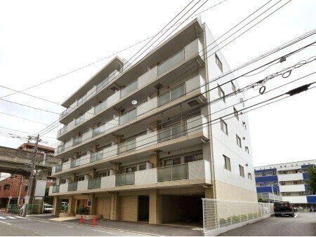 建物外観　オートロック付きです