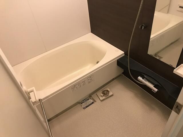 バス・シャワールーム　お風呂で日々の疲れを落としましょう