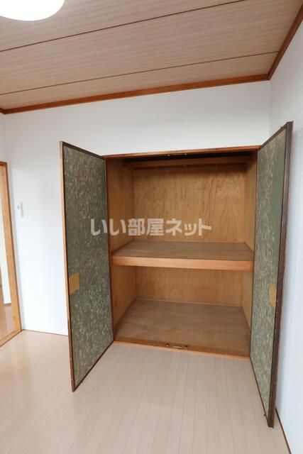 サンライズ黒髪の内装写真