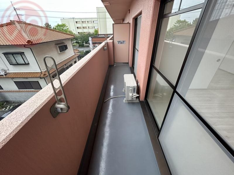 バルコニー　落ち着いた時間を過ごせるバルコニーです