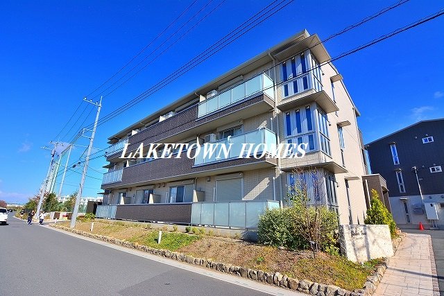 建物外観　レイクタウンでのお部屋探しは『地元の当社』にお任せ下さい！