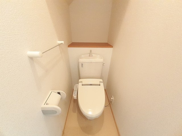 トイレ　※同タイプ写真