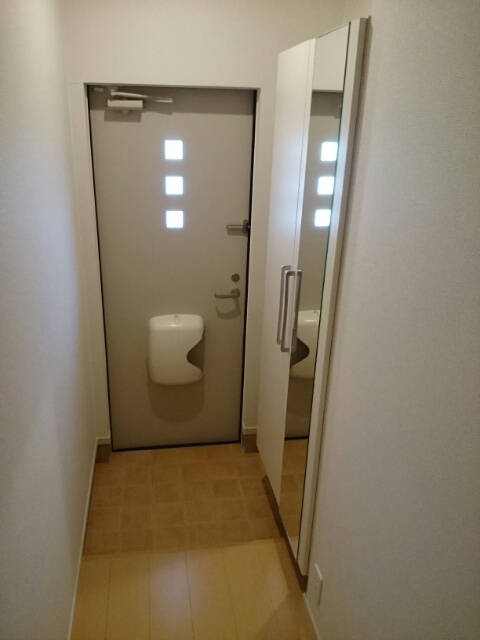 サンリットIの玄関写真