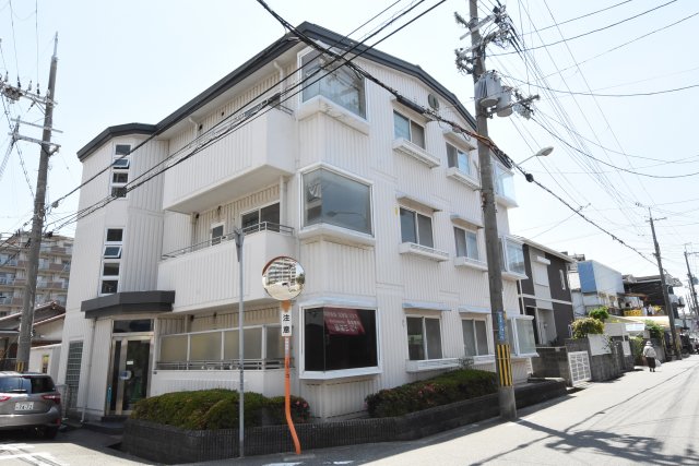 建物外観　駅徒歩10分以内☆