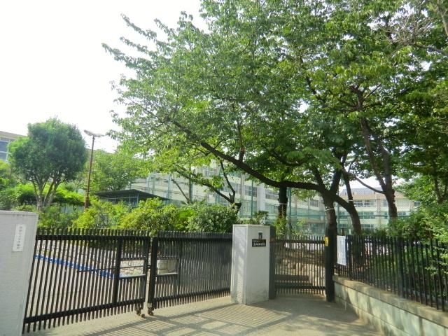 小学校　第五峡田小学校（小学校）まで400m