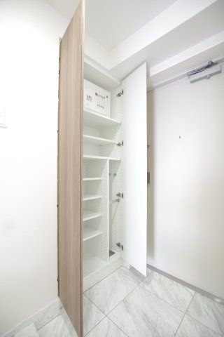 玄関　別タイプ参考写真　フュージョナル王子HY’s　北区堀船1 フ