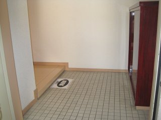玄関　レグノ・アレッタ