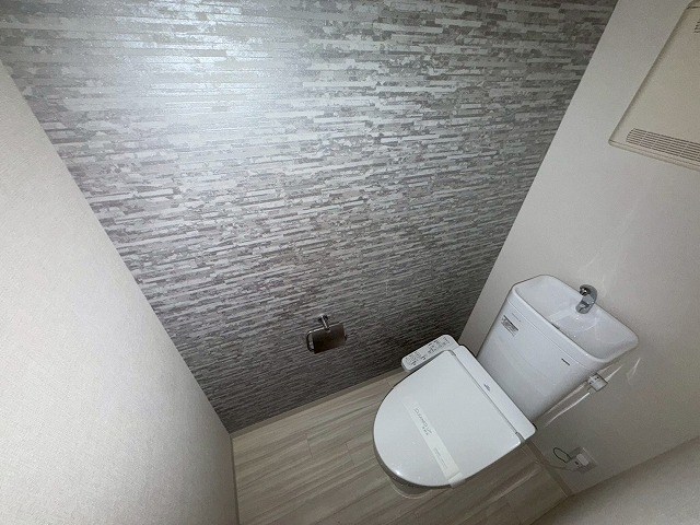 フジパレス阪急園田EASTI番館のトイレ写真
