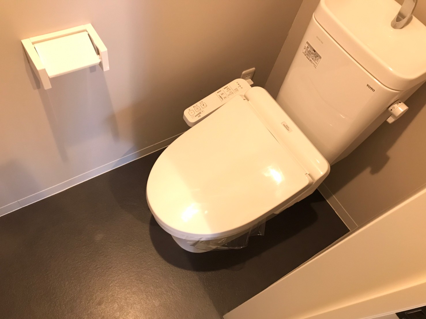 REGIA OSAKA CITY KOMATSUのトイレ写真