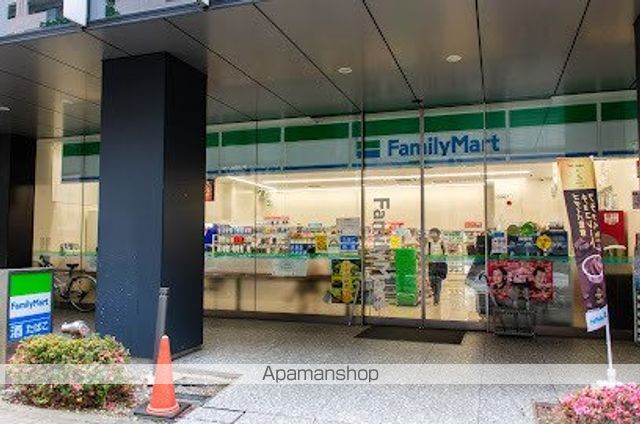 コンビニ　ファミリーマート音羽一丁目店（コンビニ）まで115m