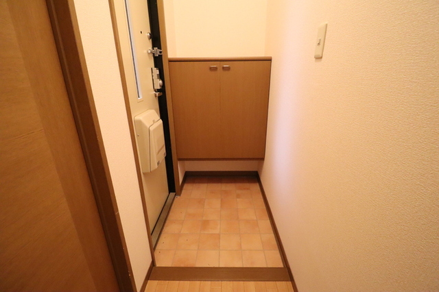 サンパティーク Bの玄関写真