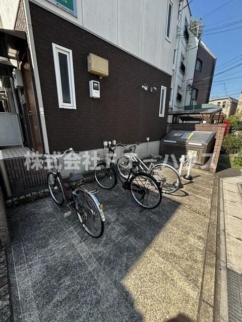 クリスタルコートの外観写真