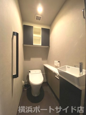 トイレ　シンプルで使いやすいトイレです