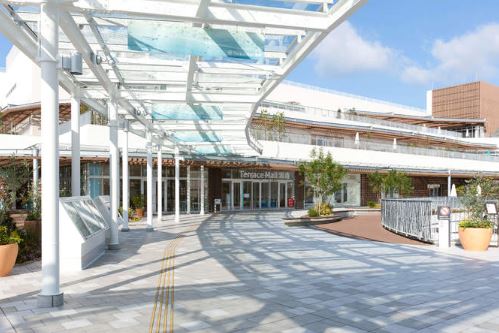 ショッピングセンター　Terrace Mall(テラス モール)湘南（ショッピングセンター）まで1114m