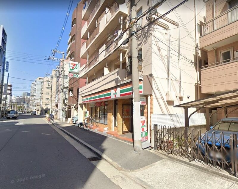 コンビニ　セブンイレブン大阪南堀江4丁目店（コンビニ）まで10m