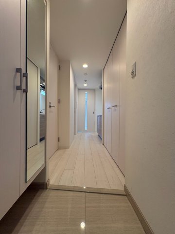 ブランTAT西宮本町IIの玄関写真