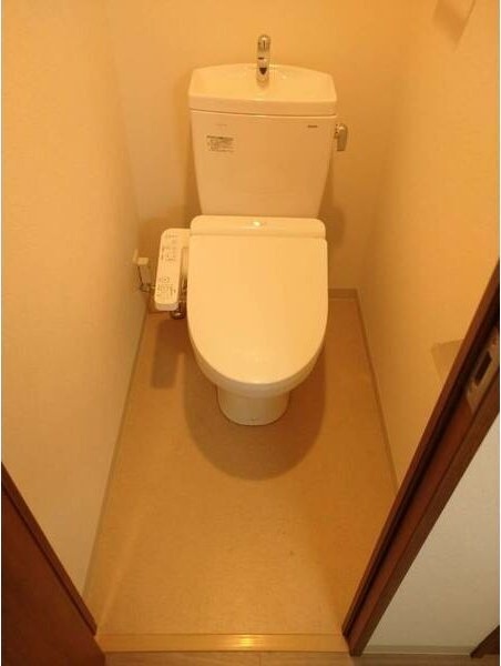 ララプレイス大阪城公園ノルドのトイレ写真