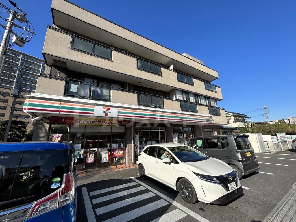コンビニ　セブンイレブンさいたま本町西5丁目店（コンビニ）まで640m