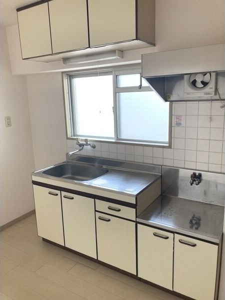 アイルモネ山手のキッチン写真