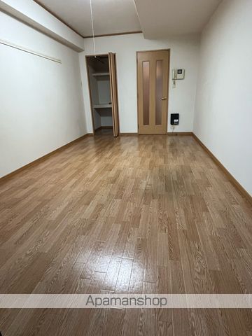 南海本線 湊駅 徒歩8分 6階建 築20年の居間写真