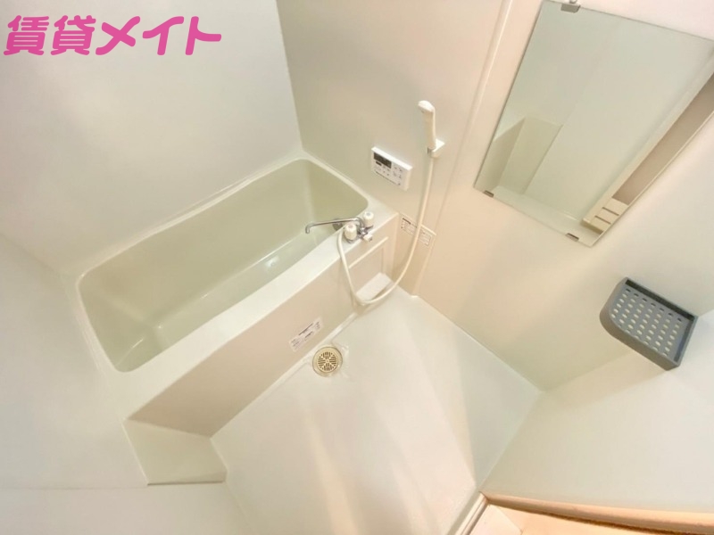 バス・シャワールーム　同タイプの部屋写真です。