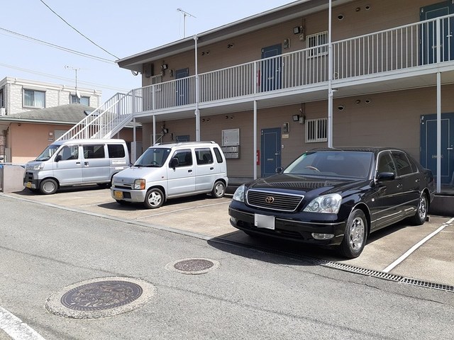 駐車場　駐車場
