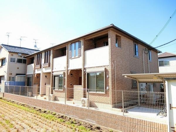 建物外観　結露しにくいペアガラス！