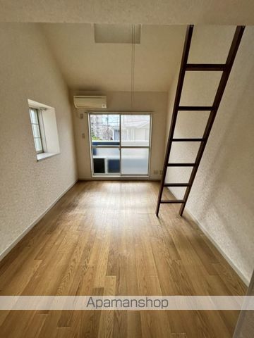 アネット姪浜の居間写真