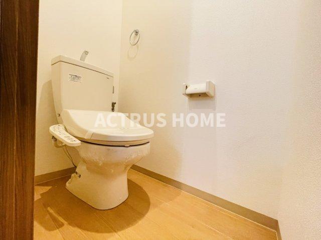 ＪＲ関西本線 東部市場前駅 徒歩3分 11階建 築10年のトイレ写真