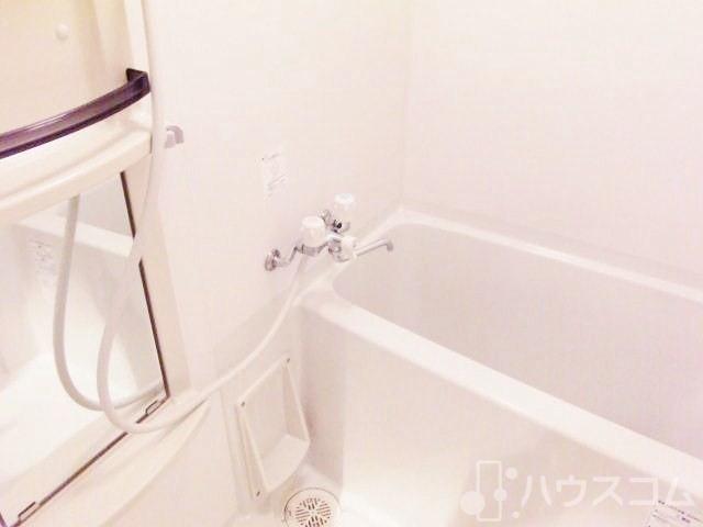 バス・シャワールーム　バスタブゆったりです。