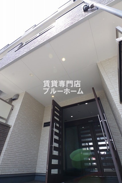 建物外観　鉄骨造のしっかりとした建物！