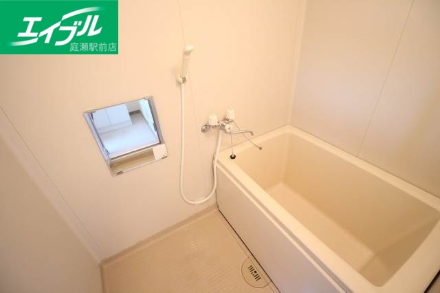 バス・シャワールーム　同タイプの部屋画像です