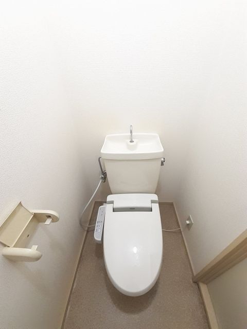 フェルド中居のトイレ写真