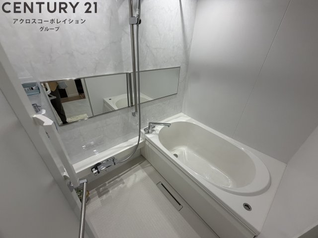 バス・シャワールーム　バストイレ別でおすすめです☆