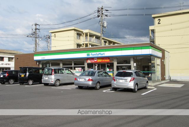 コンビニ　ファミリーマート　東津田店（コンビニ）まで3000m