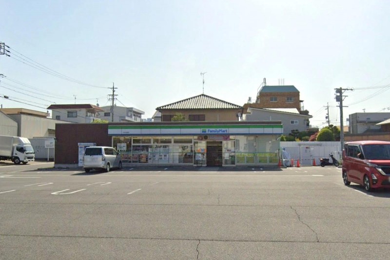 コンビニ　ファミリーマート 中村向島店（コンビニ）まで250m