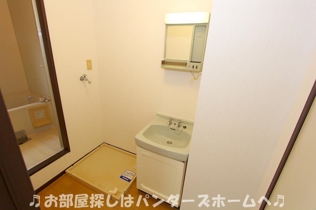 ウィンディアナガムラ Iの内装写真